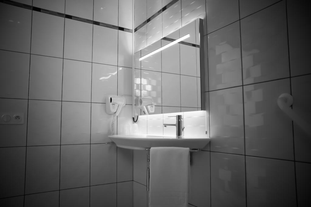Le Cay Hotel Roquebrune-sur-Argens Room photo