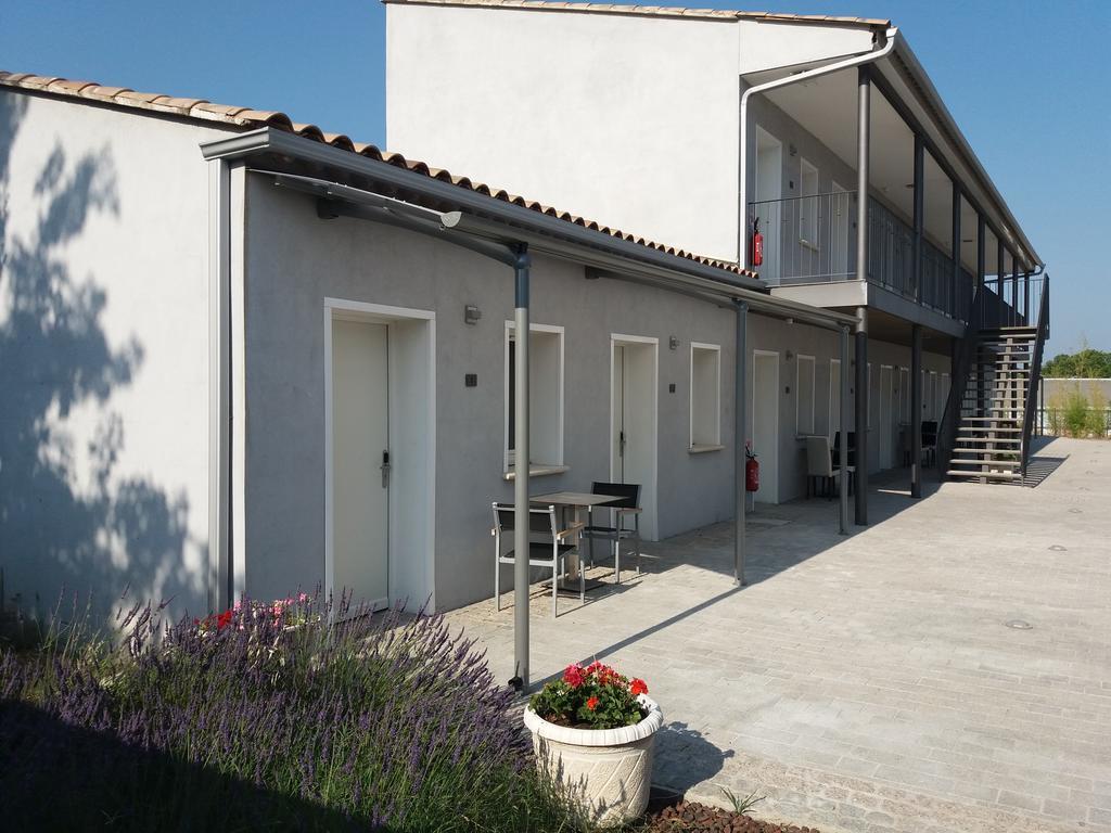 Le Cay Hotel Roquebrune-sur-Argens Exterior photo
